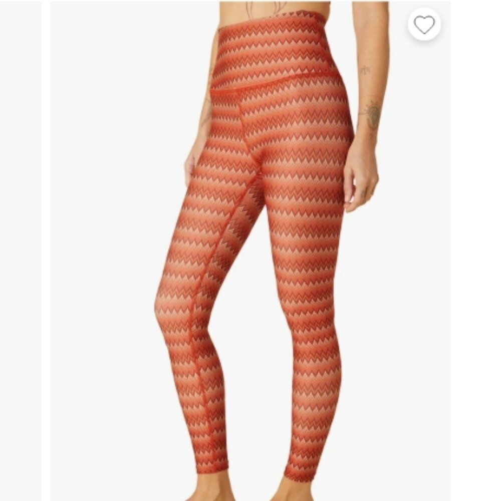 Like New! Beyond Yoga Printed High Waisted Midi Leggings in Size S
